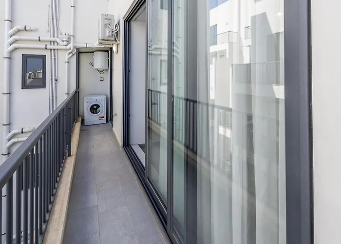 Apartment Restful Retreat Modern & Large Spaces Msida