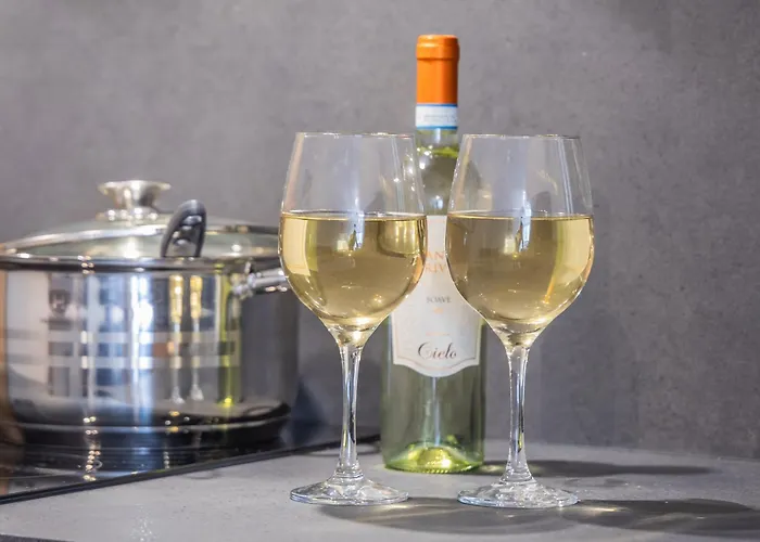 Restful Retreat Modern & Large Spaces * מסידה