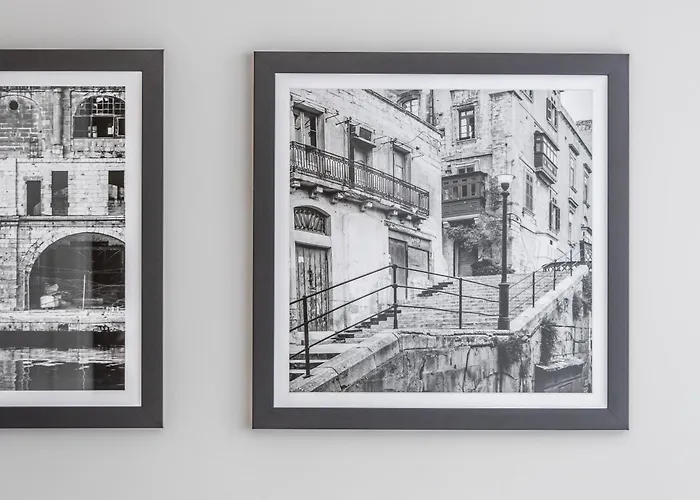 Restful Retreat Modern & Large Spaces מסידה